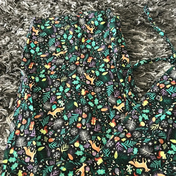 Amazon Winter HOliday Pajama Pants - Picture 2 of 5